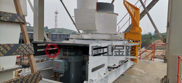 錘破、對輥破、立軸沖擊破三種制砂設(shè)備優(yōu)劣對比